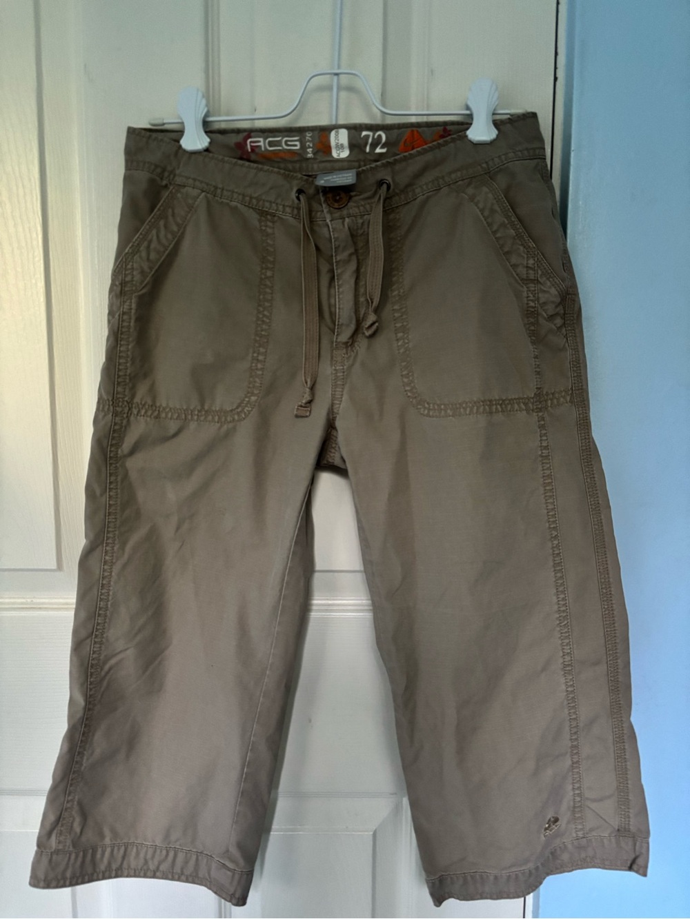 Nike ACG Women’s Capris in Khaki